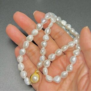 Vintage Baroque White Pearl Necklace with Gold Tone Clasp 18”